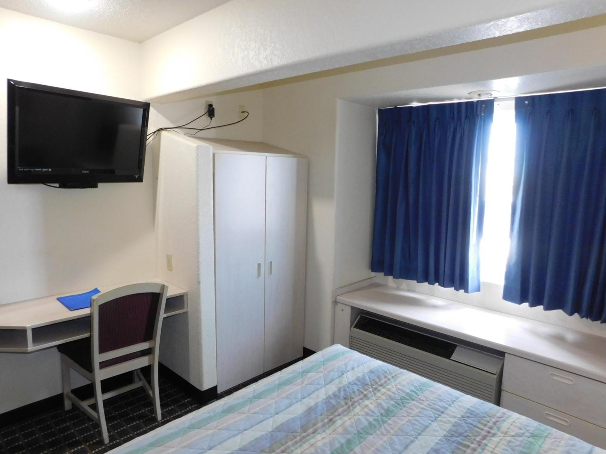 Travelodge By Wyndham Chadron Esterno foto