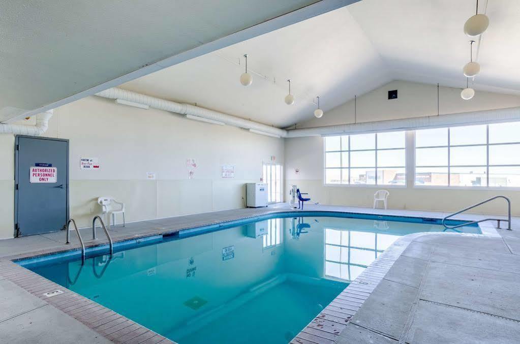 Travelodge By Wyndham Chadron Esterno foto
