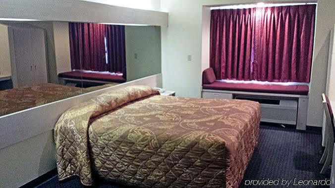 Travelodge By Wyndham Chadron Esterno foto